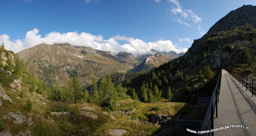 022 panorama verso il Monte Masoni - rif Longo - Monte Aga.jpg